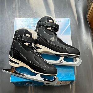 SOFTEC Women’s Black Ice Skates US:6